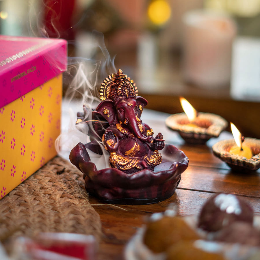 SACRED GANPATI IDOL GIFT BOX