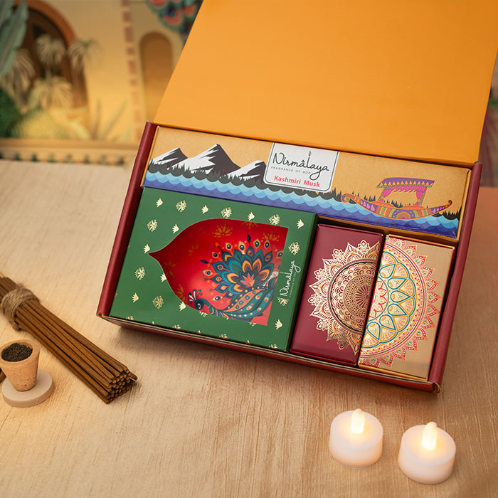 Airavat Jharokha Diya Set Gift Box