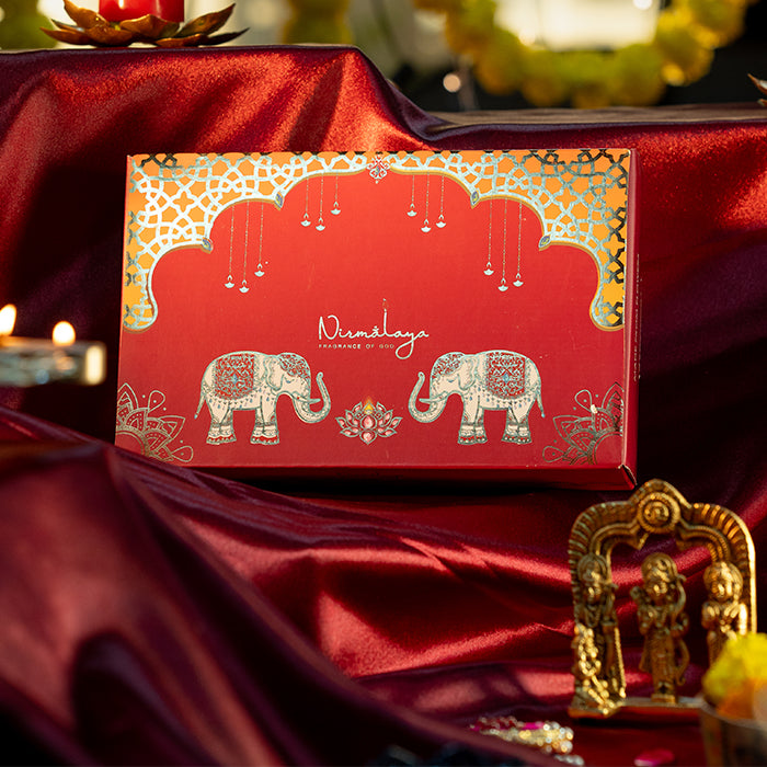 Airavat Jharokha Diya Set Gift Box