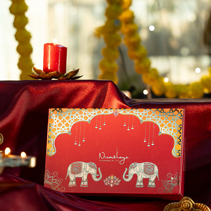 Airavat Jharokha Diya Set Gift Box