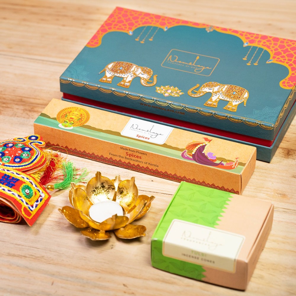 Riddhi Siddhi Gift Box With Golden Diya